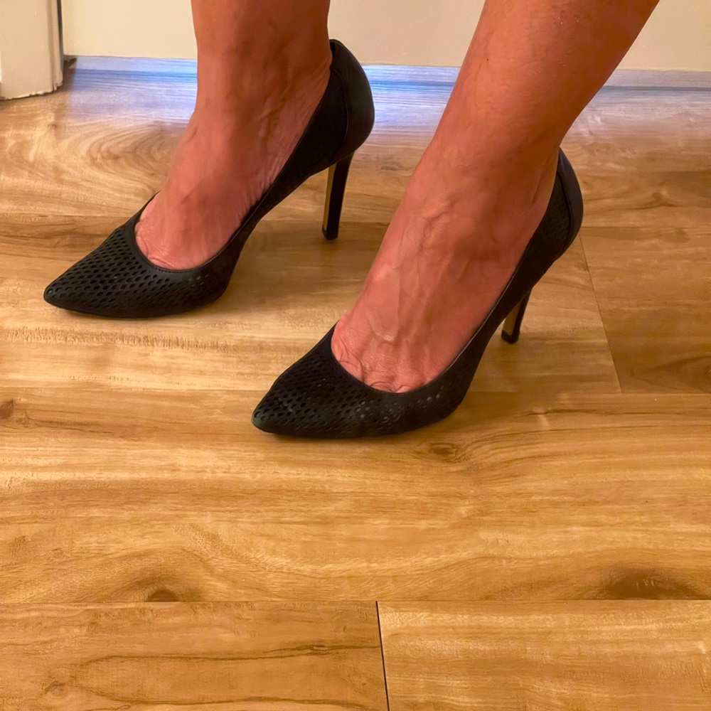 Vince Camuto Women Heels Pump-37-Black-closed-toe